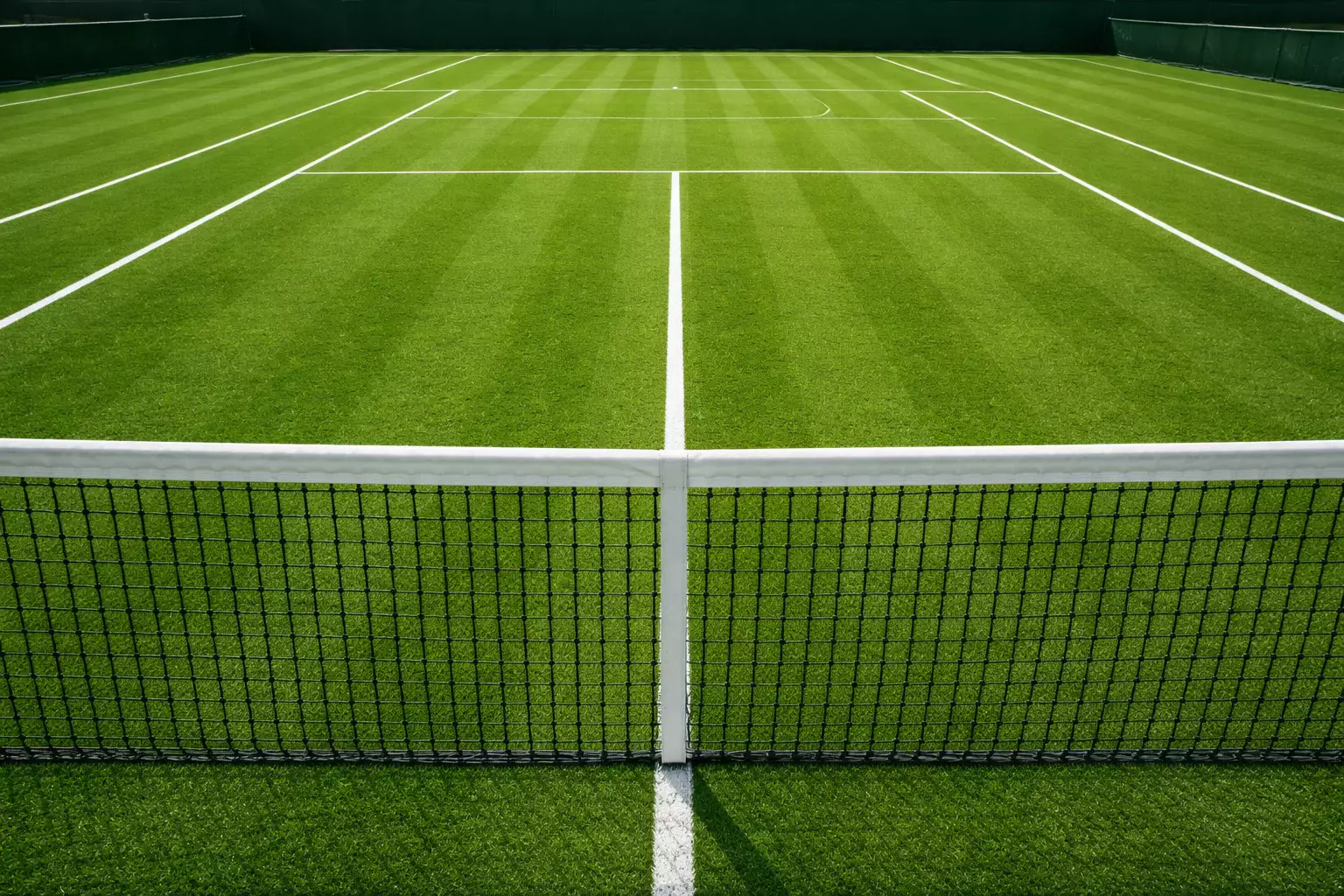 Pista de césped de Wimbledon preparada para partido